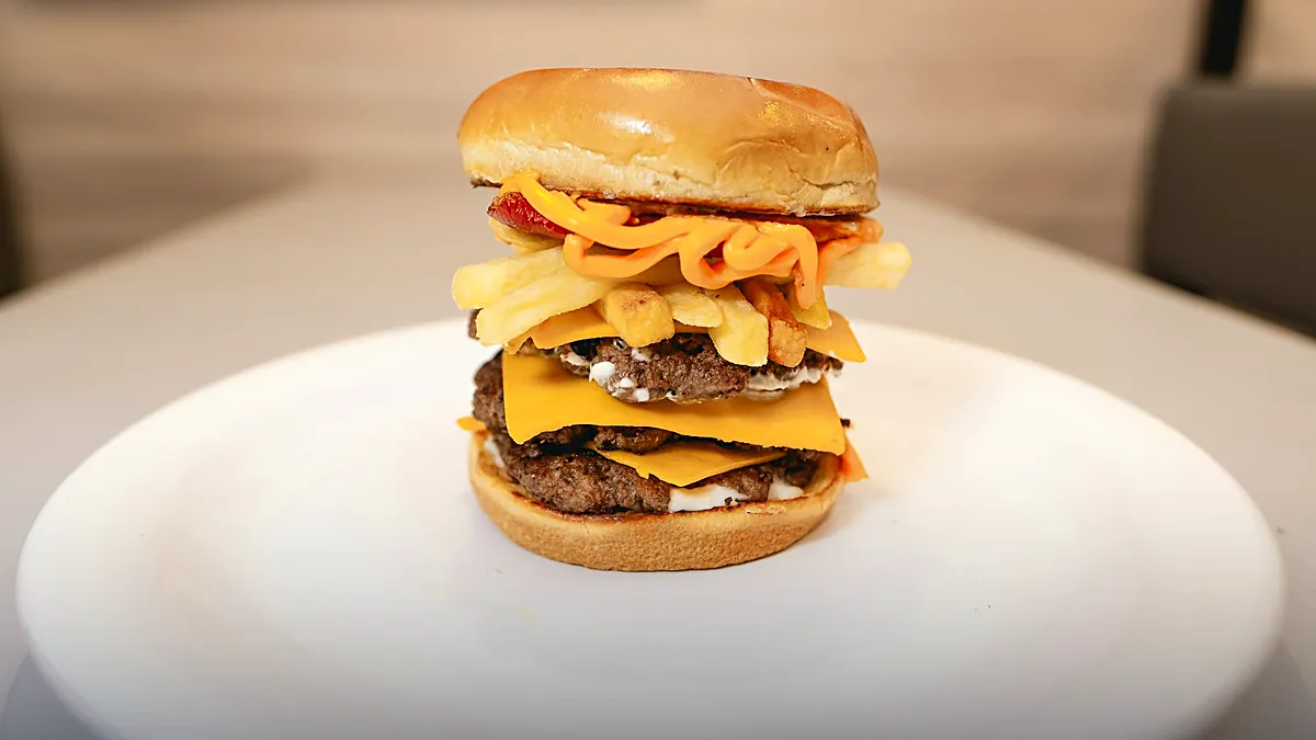 Burgerci Açmak: Zincirlerin Gölgesinde Kendi Markanı Kurmak